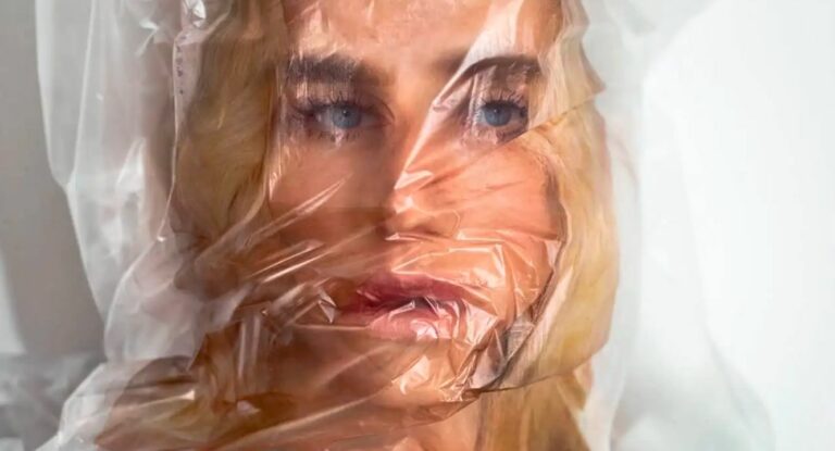 ‘Gag Order’ · Kesha