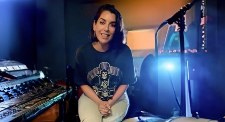 Antoñita La Fantástica explica por qué su nuevo single, ‘Woman’, se pondrá a la venta en 2087