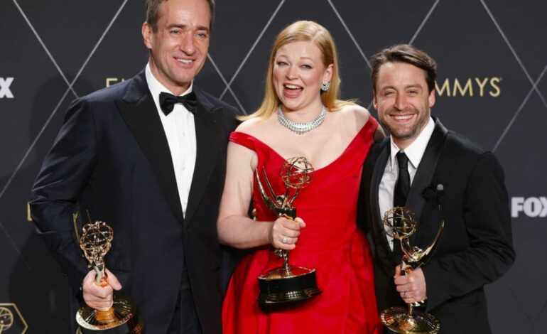  Premios Emmy 2024 | ‘The Bear’ y ‘Succession’ (6) se reparten la noche de la tele americana