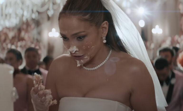  El vídeo de ‘Can’t Get Enough’ salva a Jennifer Lopez de la inofensión