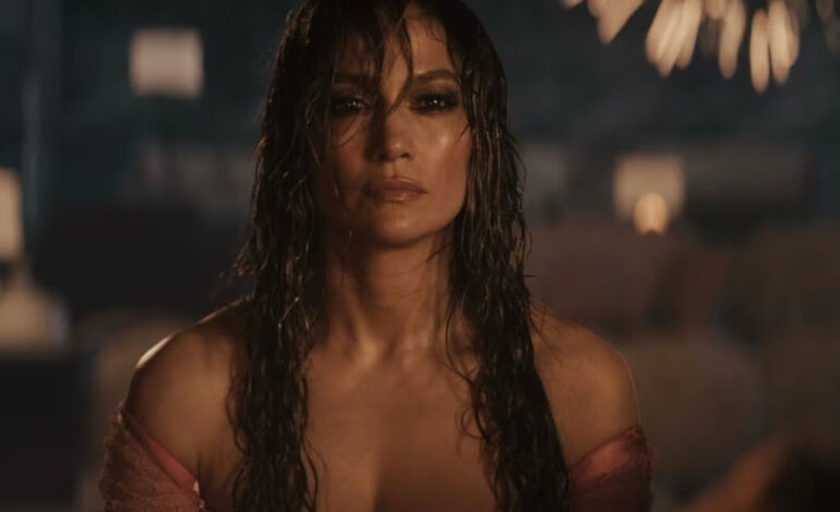  This Is Me… Ouch: Jennifer Lopez empieza a cancelar conciertos de su gira
