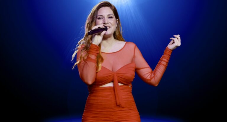 Leire Martínez se da un homenaje con ‘Inmortal’ en los Premios Dial