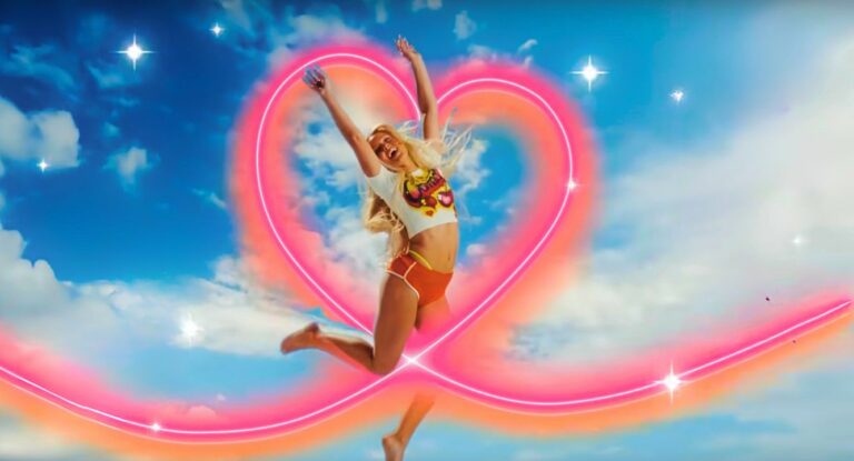 ¿Debería ‘Midnight Sun’ rescatar a Zara Larsson del PsiKHIAtrico?