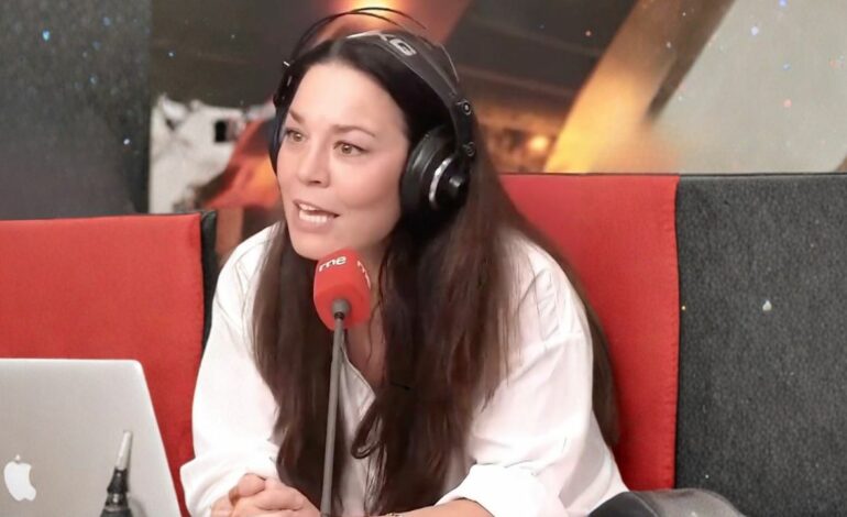  Ainhoa Cantalapiedra cuenta que trabaja de recepcionista de la forma más Ainhoa Cantalapiedra posible