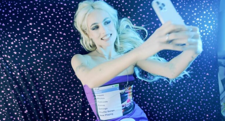 Maria Escarmiento no versiona a Andy & Lucas, sino la era Tuenti en ‘Son De Amores’