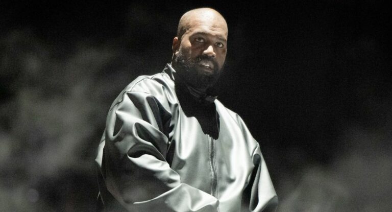 Kanye West trata a su público de Madrid como lo que es: idiota.