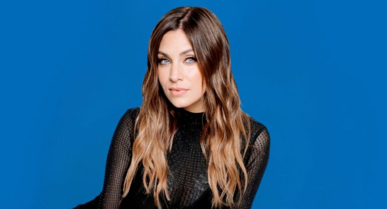 La Oreja vuelve a hacer el vacío a Leire Martínez; ella los defiende en directo