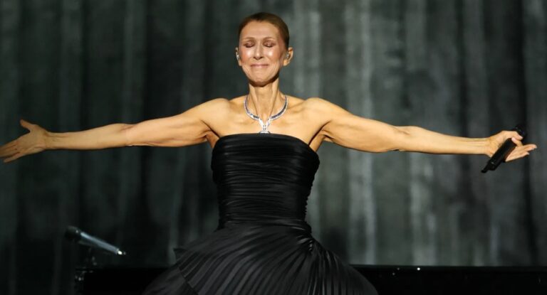 Céline Dion muestra su poderío en un elegantísimo comeback en París