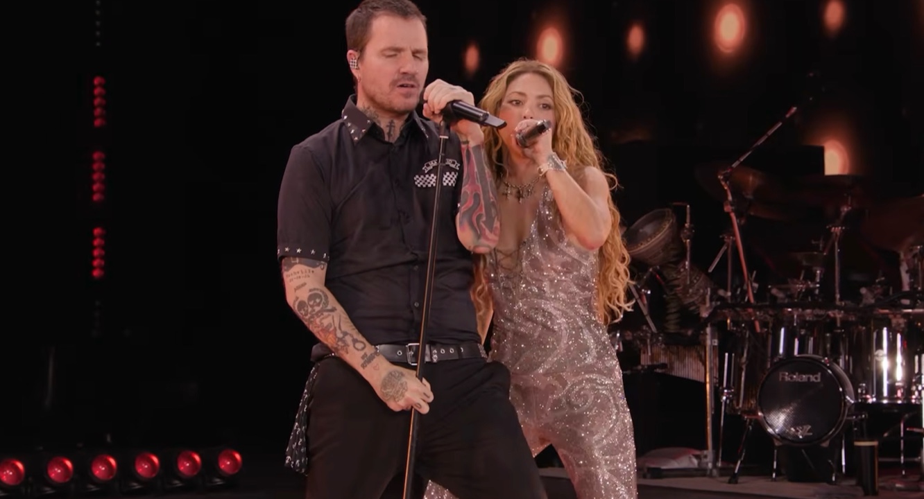 Shakira abre el micro con Laura Pausini, Dani Martin y Alejandro Sanz; lo cierra con Maluma